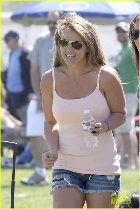 Britney Spears Proud Soccer Mom Photo Britney Spears Celebrity Babies Jayden