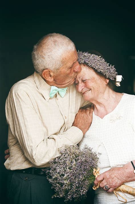 I Photographed An Elderly Couple Getting Married After Spending Years Together Old Couples