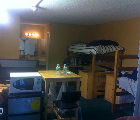 dorm set up for son at stetson university dorm life stetson college dorm corner desk loft