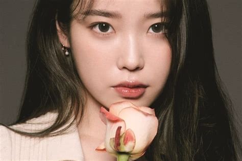 Iu Makes Meaningful Donation For Her 12th Debut Anniversary Rkpop