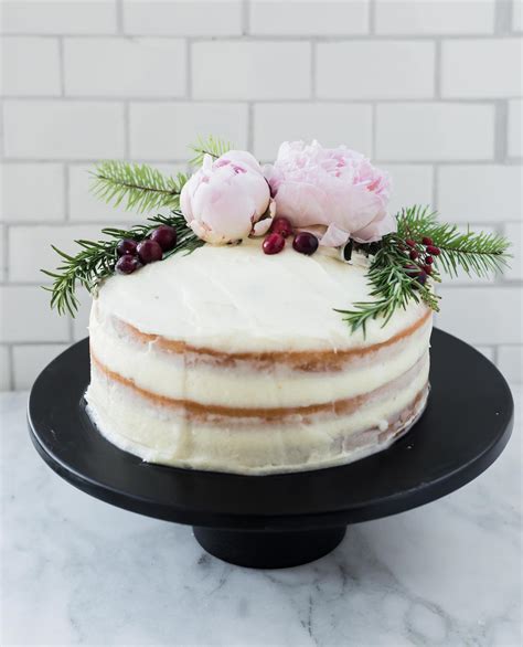 Diy Holiday Naked Cake Craft And Cocktails