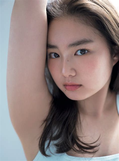 Include (or exclude) self posts. (画像1/7) "出川ガール"も話題の箭内夢菜、マシュマロボディ ...