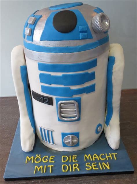 Details are all made out of fondant and gumpaste. Star Wars - R2D2 - LUXUS-Torten