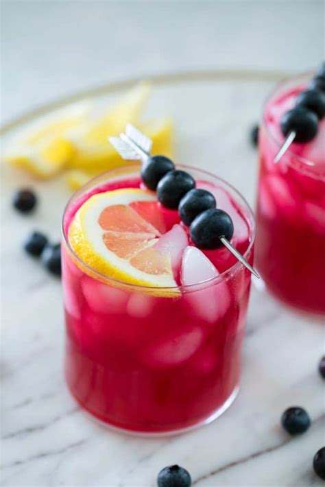 Eatsmarter has over 80,000 healthy & delicious recipes online. Blueberry Vodka Lemonade Recipe | We are not Martha