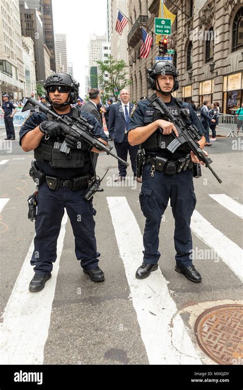 Counter Terrorism Unit Hi Res Stock Photography And Images Alamy
