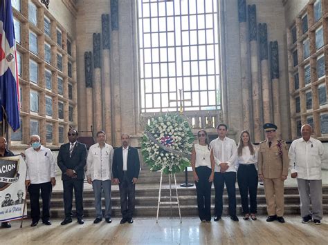 Efemérides Patrias Conmemora 57 Aniversarios De Caídos En Asalto Al Palacio Nacional Del 1965