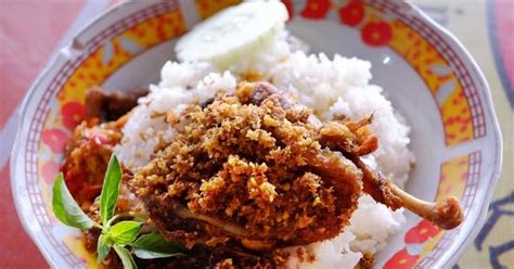 Cobalah resep empal daging berikut untuk disajikan dengan sepiring nasi hangat dan juga sambal. Resep Masakan Bebek Sinjay Madura