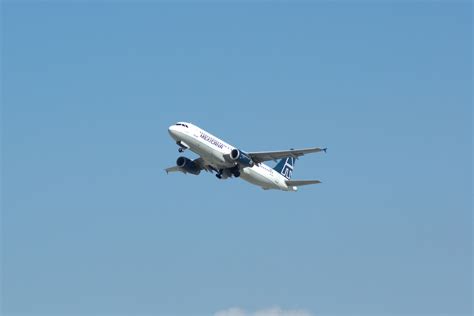 Airbus A320 Series Of Twin Jet Airliners