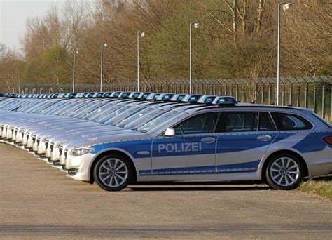 These Perfectly Lined Up German Police Cars Oddlysatisfying