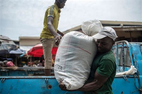 Nigeria Rice Imports Seen Rising 12 On Demand Lower Output Bloomberg