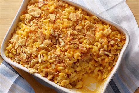 Melty cheese and hamburger and cooked with macaroni for a quick and easy weeknight dinner the whole family will like. VELVEETA® Down-Home Macaroni & Cheese - Kraft Recipes