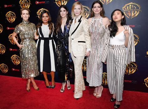 Debbie ocean, a criminal mastermind, gathers a crew of female thieves to pull off the heist of the century at new york's annual met gala. Ocean's 8 Cast Looks Stylish & Fierce AF at CinemaCon! | E ...