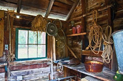If your style profile tends toward shabby chic or farmhouse this is a beautiful storage shed solution. garden shed interior 2. | Shed interior, Garden shed ...