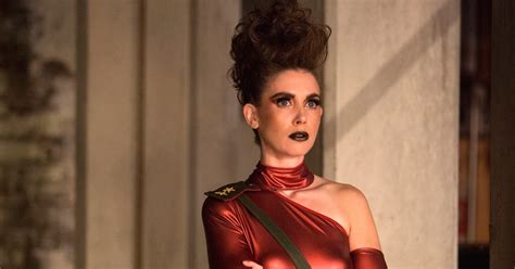 Alison Brie And Cast Reacts To Netflix Glow Cancellation