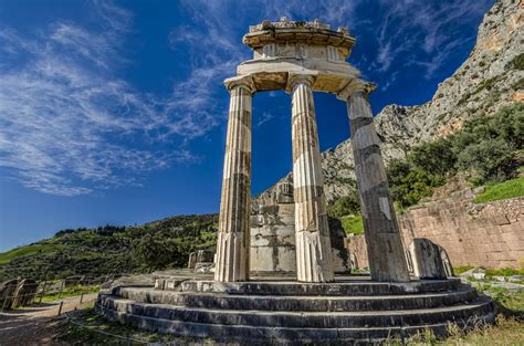 Tour Privato a Delfi | Visita al Tempio di Apollo | Itinerari Grecia ...