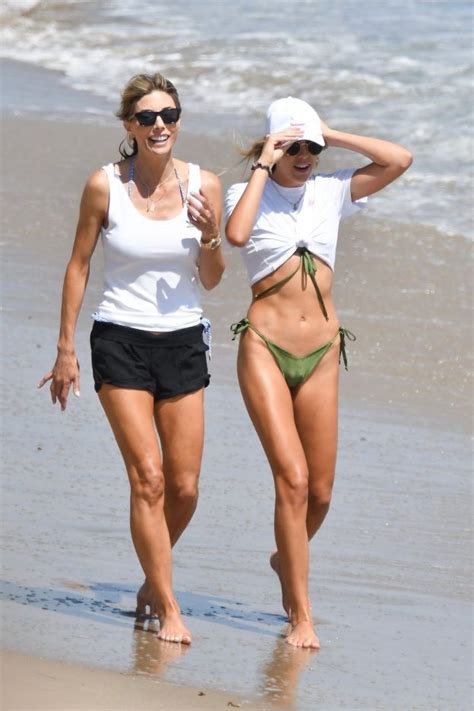 Jennifer Flavin Sophia Sistine And Scarlett Stallone Enjoy A Day On The Beach 113 Photos
