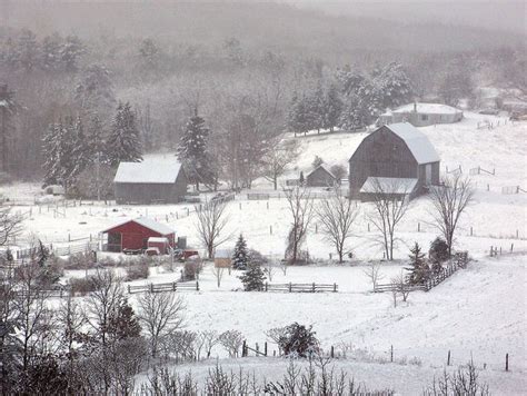 Snow Covered Farms Ontario Winter Winter Scenes Canada Pictures
