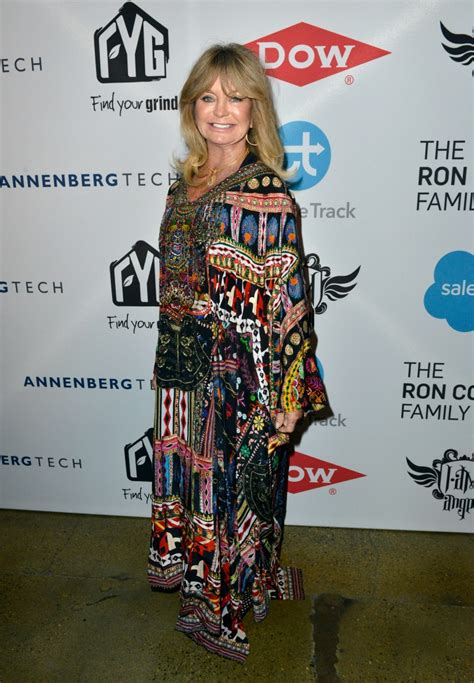 Goldie Hawn Shines In Fabulous 70s Style Bohemian Kaftan Starts At 60