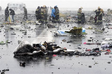 Flydubai Boeing 747 Crashes In Russia Video Daily Star