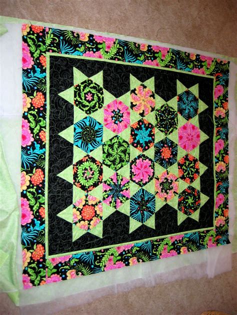 Bright OBW quilted by Aubrey's Quilting Creations - Quiltingboard Forums