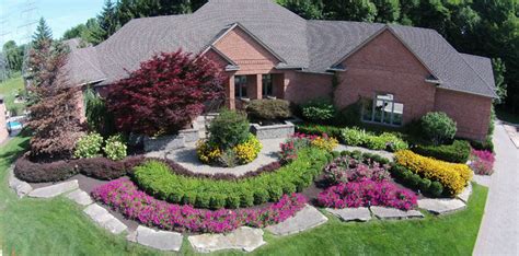 Macomb County Mi Front Yard Residential Landscape Traditional