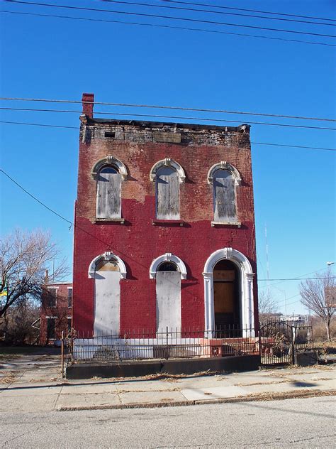 Oh Cincinnati Abandoned Building 6 Abandoned Red Buildin Flickr