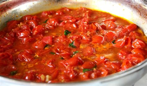 La Recette De Sauce Tomates Maison La Plus Facile Faire The