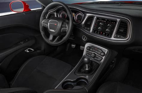 Dodge Will Bring Back The Manual Transmission To The Challenger Srt