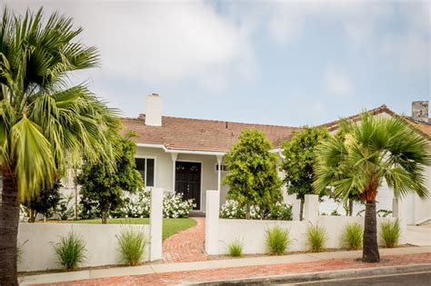 Modern Traditional La Jolla Home Renovation Cobblestone Pathway