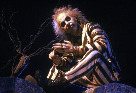 Beetlejuice 1988 Reviews And Overview Movies And Mania