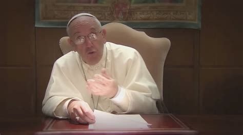 El Papa Francisco Se Apunta A La Moda De Los Vídeos Virales Sociedad