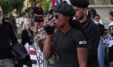 Sasha johnson is the oxford black lives matter leader. Ακτιβίστρια του BLM: «Μαύρη πολιτοφυλακή» για να ξεκινήσει ...