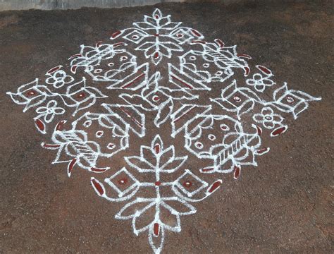 First the dots has been laid out like the frame for kolam. 25-1 Dots kolam for contest || Pongal Pot Kolam ...