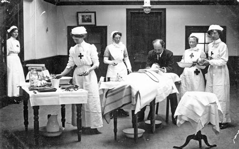 Sussex County Hospital Red Cross Nurses During Wwi Vintage Nurse
