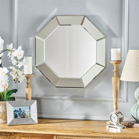 Photo Gallery Of Gia Hexagon Accent Mirrors Showing 12 Of 20 Photos