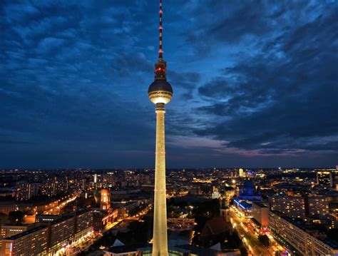 Berlin Television Tower Fernsehturm Tower Cn Tower Landmarks