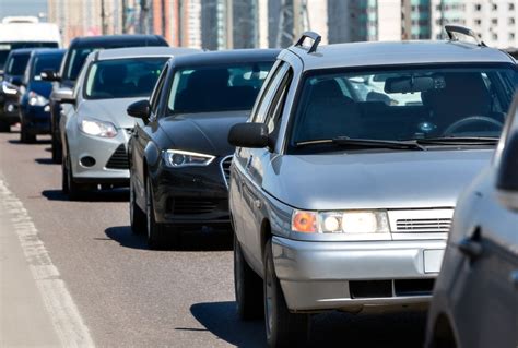 Following Distances How To Avoid The Possible Tailgating Accidents