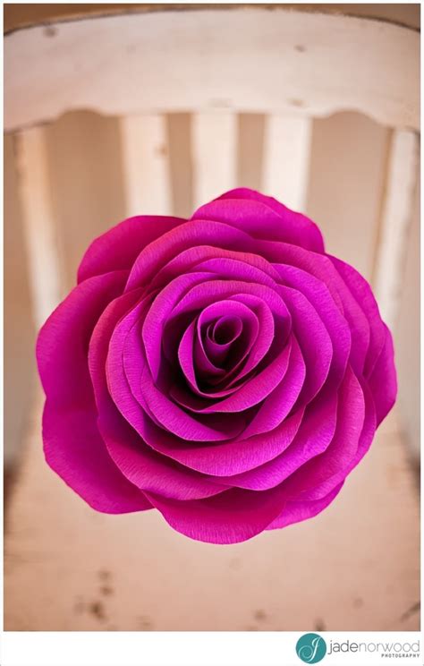 Real wedding flowers look much more attractive than their silk counterparts, and they also produce a wonderful, pleasant aroma. Real vs Fake flowers bride bouquet wedding | Adelaide ...