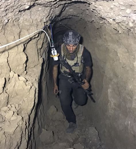 Iraqi Forces Fighting Isis Near Mosul Uncover Large Network Of Tunnels