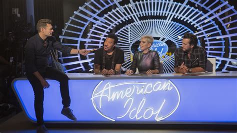 American Idol On Abc Review Its Fine Whatever