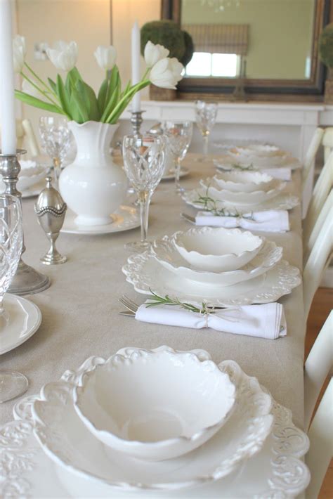 Tablescapes | La Vie en Rose | Table settings, Beautiful table settings, Thanksgiving table settings