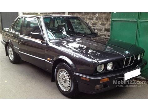 Jual Mobil BMW 318i 1988 E30 1.8 Sedan 1.8 di DKI Jakarta ...
