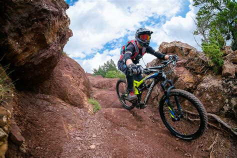 Experts Pick The Best Mountain Bike Trails In The World By Country