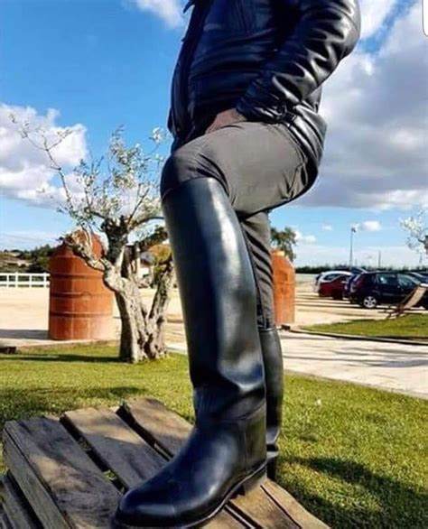 Pin By Farriswheel On Booted Boys To Men In 2020 Custom Cowboy Boots