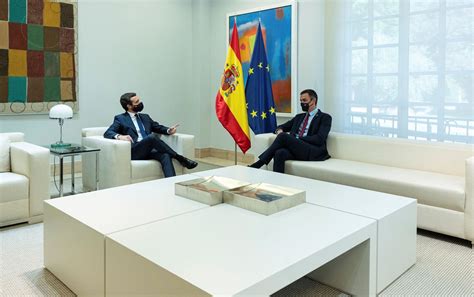 Cómo ha llegado ese cuadro de Barceló a La Moncloa Cultura EL PAÍS