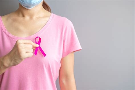 Oktober Breast Cancer Awareness Month Volwassen Vrouw In Roze T Shirt