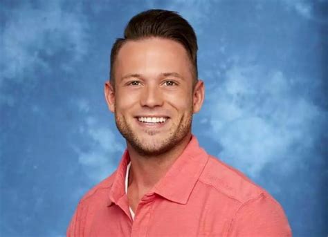 Bachelorette Contestant Lee Garrett Accused Of Racism And Sexism