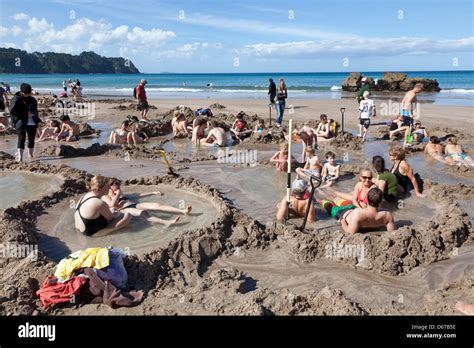 Hot Water Beach New Zealand Hi Res Stock Photography And Images Alamy