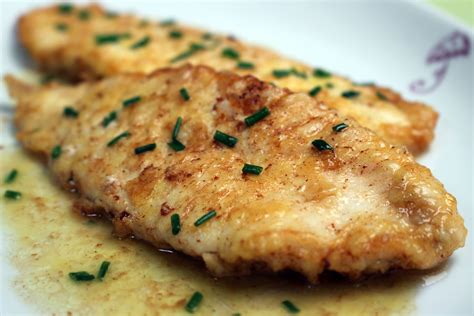 Flounder With Lemon Butter Flounder Recipes Fish Recipes Recipes