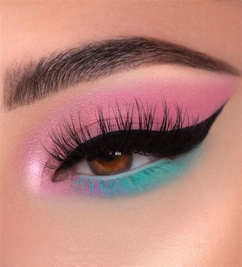 Stunning Colourful Eye Makeup Looks To Transform Your Look